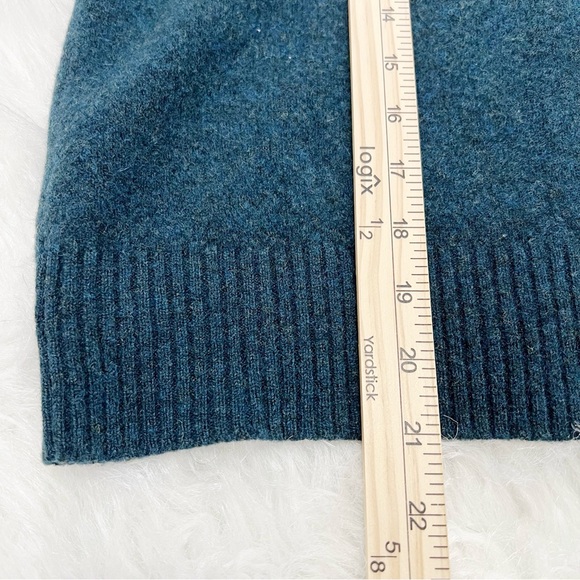 J. Crew Women’s Teal 100% Lambs Wool V-Neck Long Sleeve Pullover Sweater Sz S - Picture 8 of 8